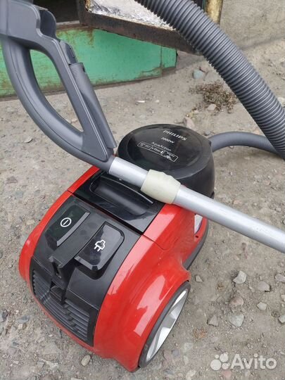 Пылесос philips