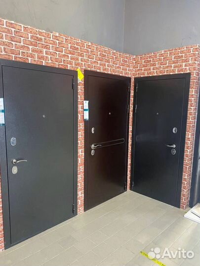 Двери входные металлические