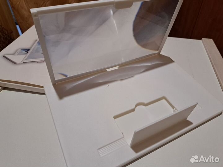 Подставка-увеличитель экрана для смартфона