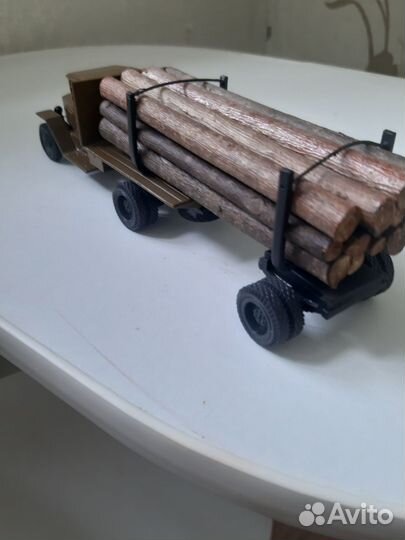 Модель зис-5В лесовоз