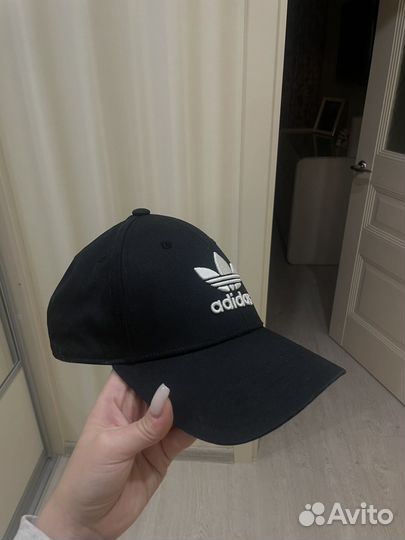 Кепка бейсболка adidas