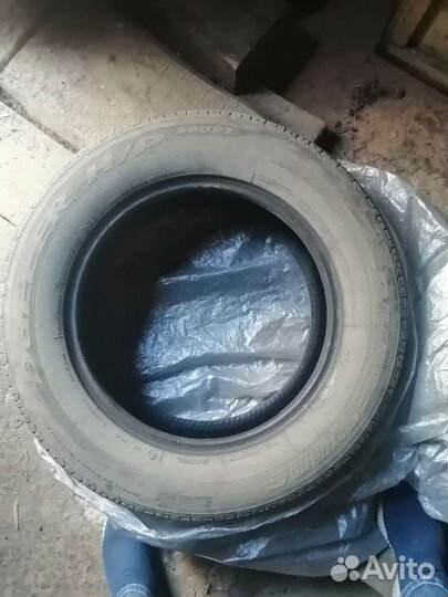 Bridgestone Dueler H/L 215/65 R16