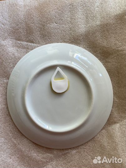 Настенная тарелка