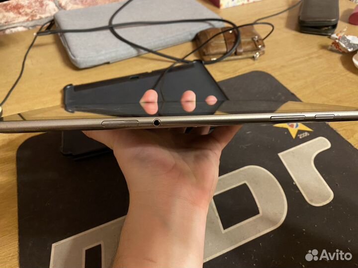 Планшет Samsung Galaxy Tab 10.1 GT-P7500