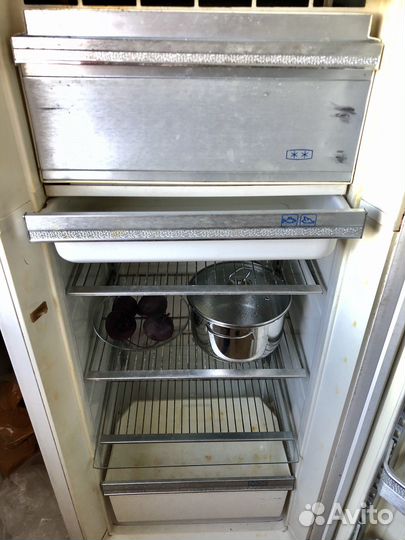 Холодильник ЗИЛ