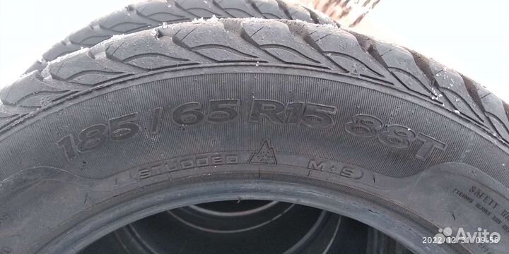 Sava Eskimo Stud 185/65 R15 88T