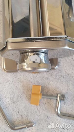 Машинка для обработки пластичных масс Craft Clay