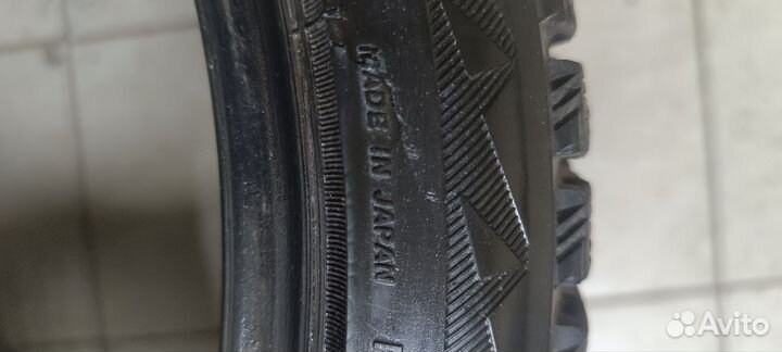 Bridgestone Blizzak Spike-01 225/40 R18 92T