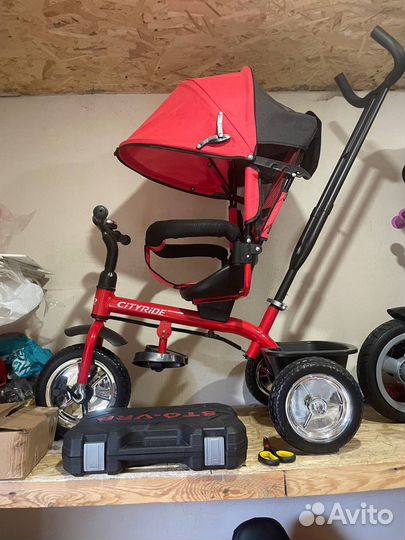 Трехколесный велосипед с родительской ручкой