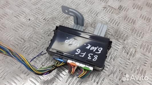 Блок управления subaru tribeca B9 (83F06NC03)