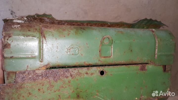 Большая металлическая детская игрушка танк. СССР