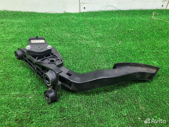 Педаль газа Hyundai Solaris 1 2010-2017 Rio 3