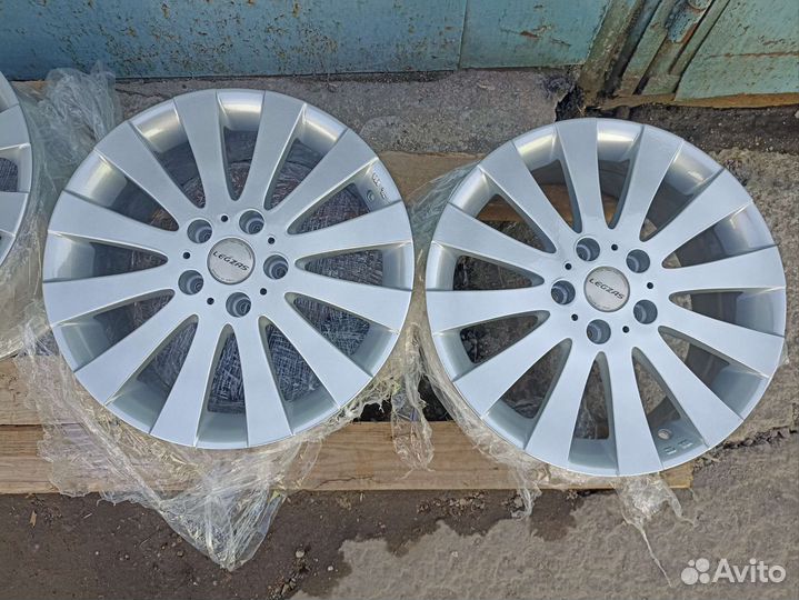 Литьё Legzas R17 как новые 114,3