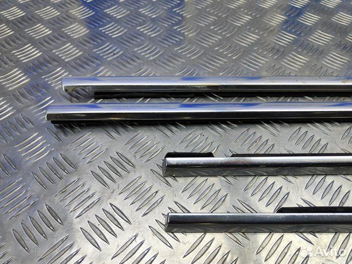 Молдинг стекла двери Volkswagen Touareg 3.6 BHK