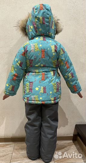 Костюм (пуховик + комбинезон) зимний для девочки