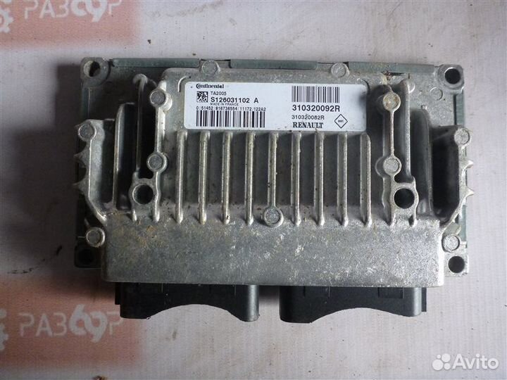 Блок управления двс Renault Megane KZ0U K4M 2011