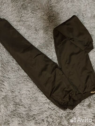 Женский спортивный костюм