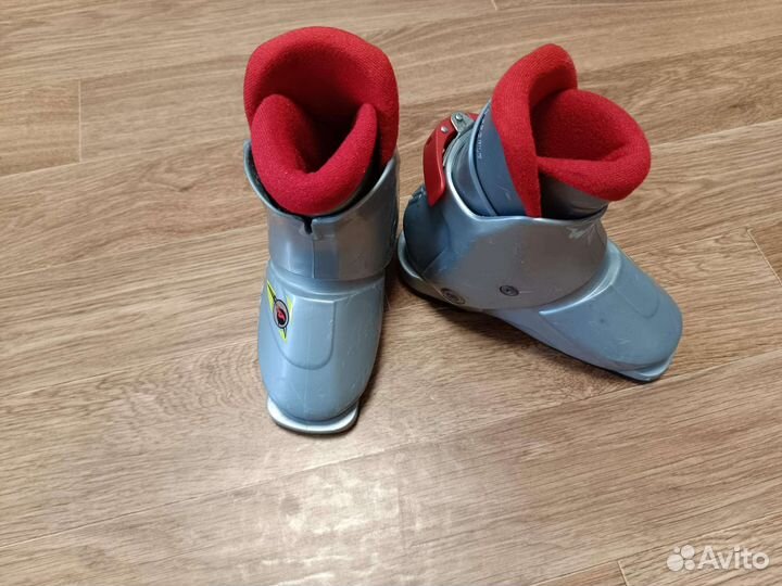 Горнолыжные ботинки детские
