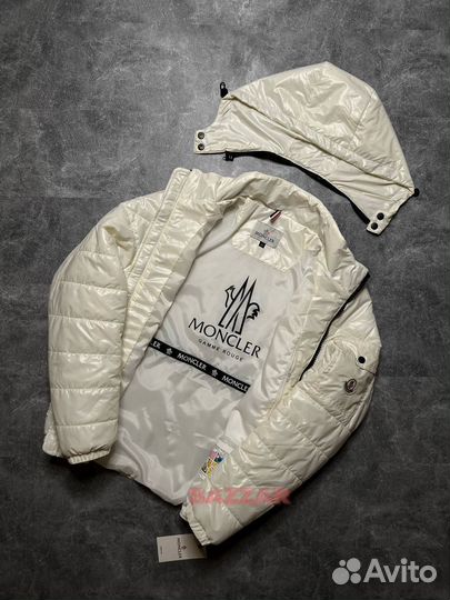 Лёгкая куртка Moncler Maya