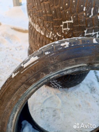 Triangle Snowlink TWT02 275/40 R20 106V