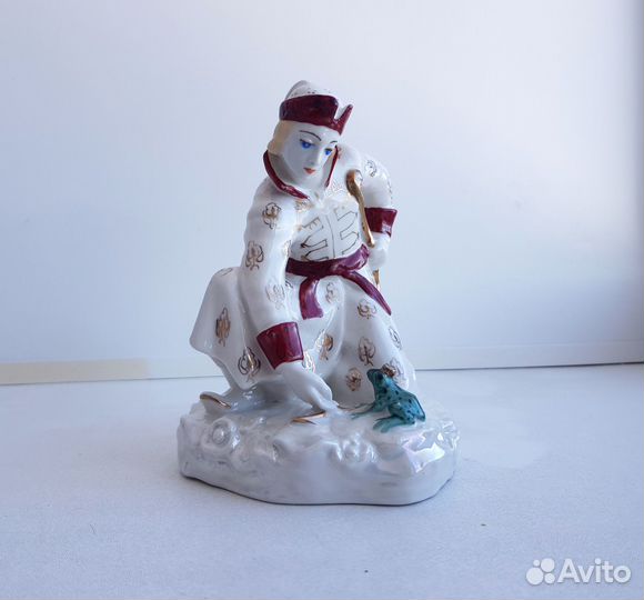 Статуэтка СССР Иван-царевич и царевна лягушка лзфи