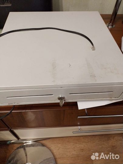 Ящик для денег