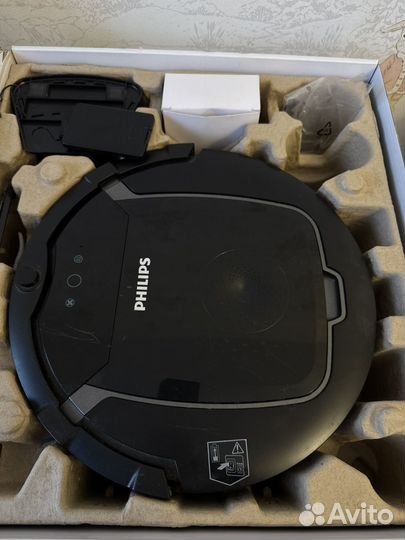 Робот пылесос philips FC8810/01