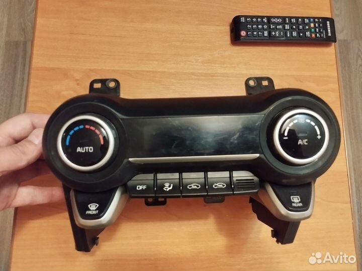 Блок управления климатом kia rio 4