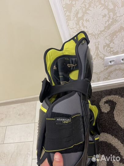 Щитки хоккейные CCM