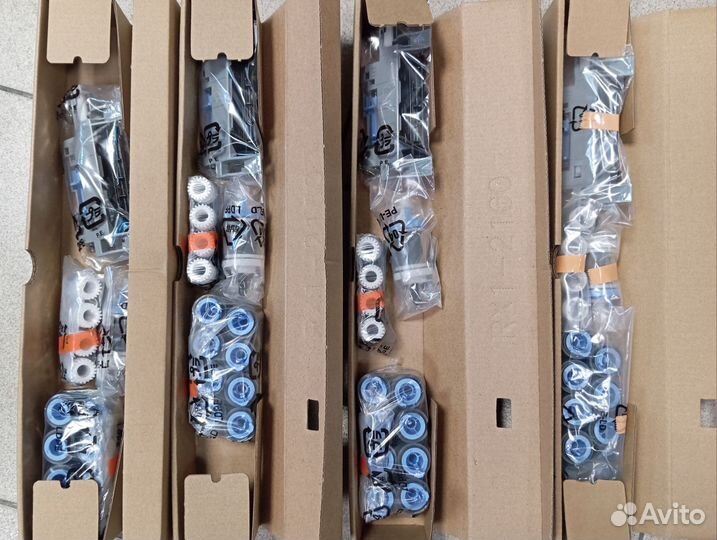 Комплекты роликов для HP M775