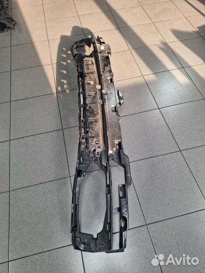 Кронштейн бампера бмв 7 2020г