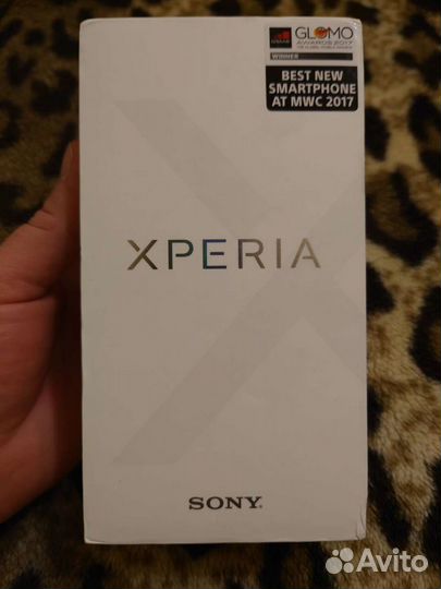 Sony Xperia XZ Premium, 4/64 ГБ