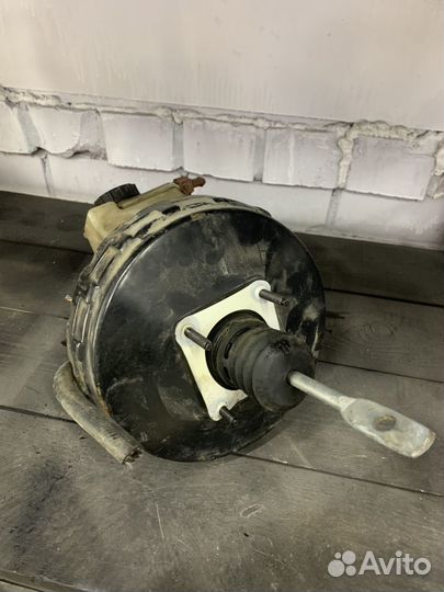 Вакуумный усилитель тормозов Volvo XC90 2.5