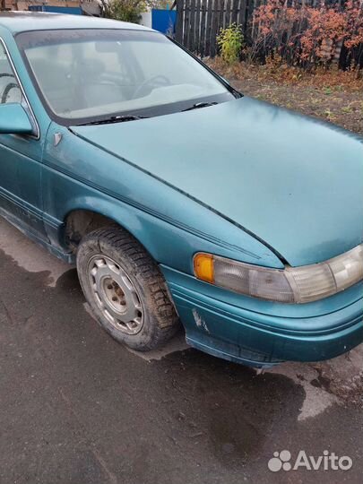 Крыло правое Mercuri Sable Ford Taurus