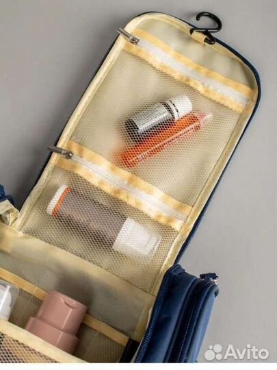 Косметичка дорожная новая