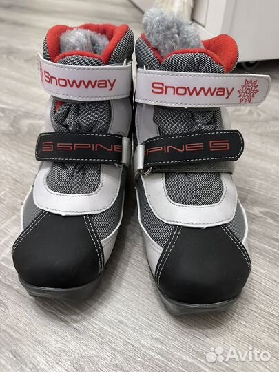 Лыжные ботинки