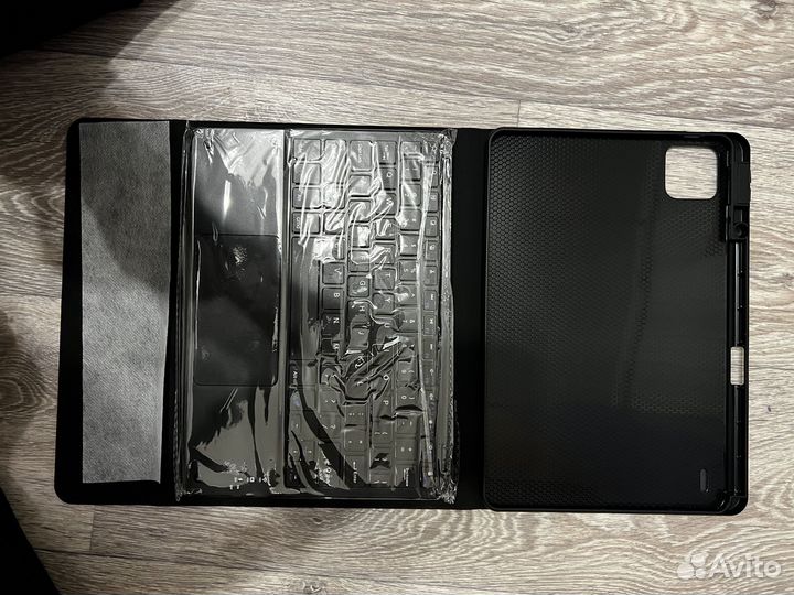 Чехол для планшета с клавиатурой