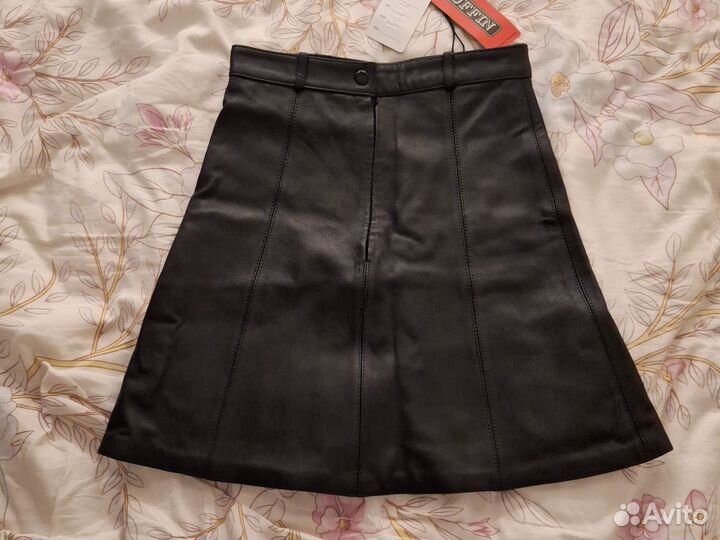 Кожаная мини-юбка