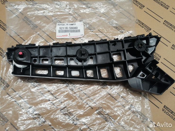 Кронштейн передний левый Alphard 5211658080