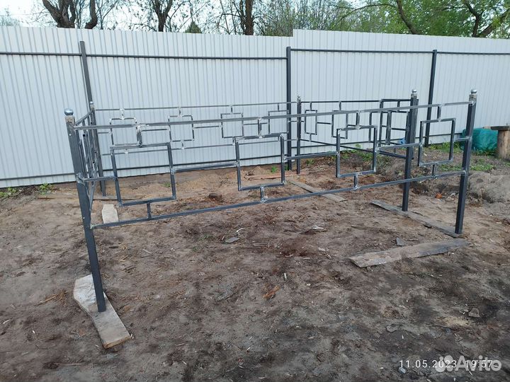 Ограды на кладбище