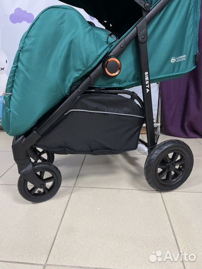 Прогулочная коляска всесезонная