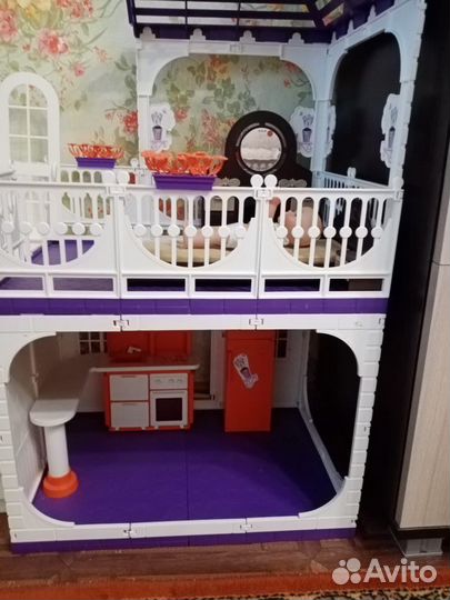 Домик кукольный