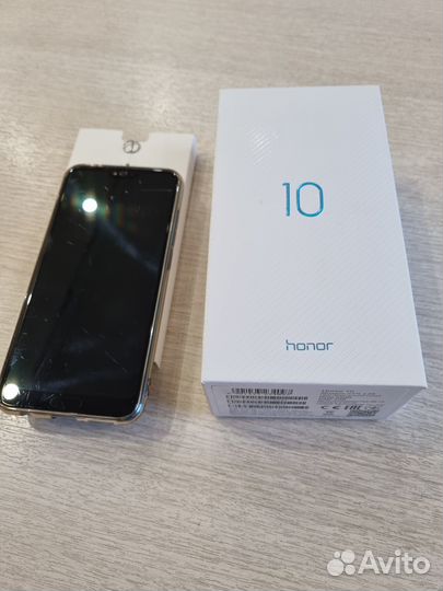 Телефон honor 10