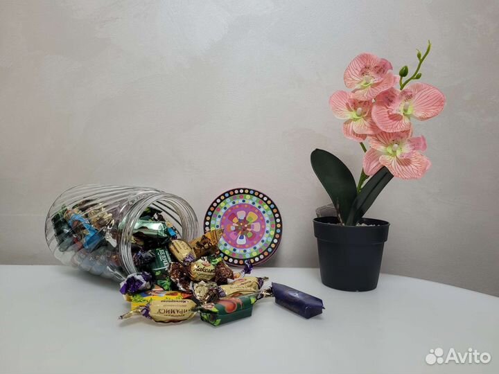 Банка стеклянная с крышкой 1300 мл для декора