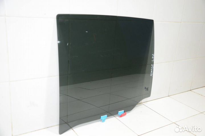 Стекло двери заднее левое Nissan Armada TA60 5.6