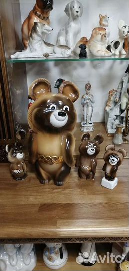 Фарфоровые статуэтки Олимпийские мишки
