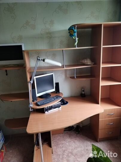 Школьный уголок