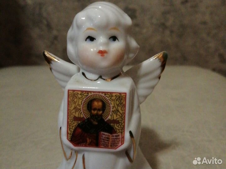 Фарфоровые статуэтки