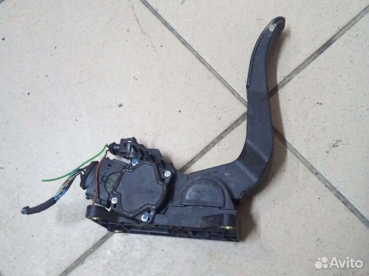 Педаль газа vito 638