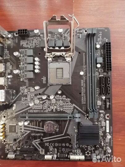 Материнская плата gigabyte